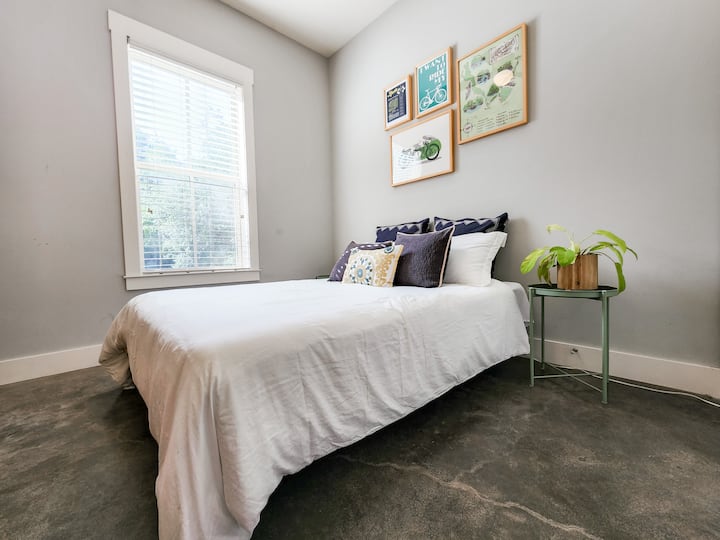 Спалня 1: двойно легло с матрак от мемори пяна.