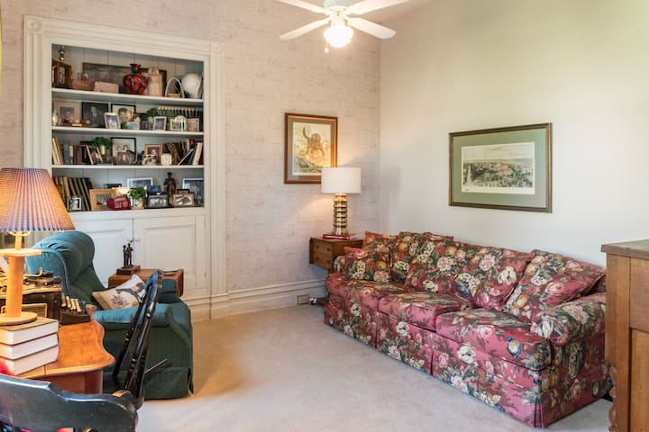 Summerhaven Farm - 1833 (Sleeps 8) - Ohio