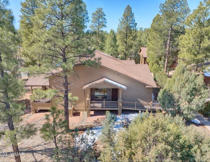 Luxury Torreón Country Club Home |Fire Pit|3br/2ba - Show Low, AZ