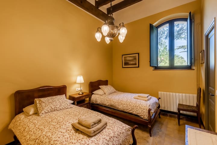 საძინებელი 3