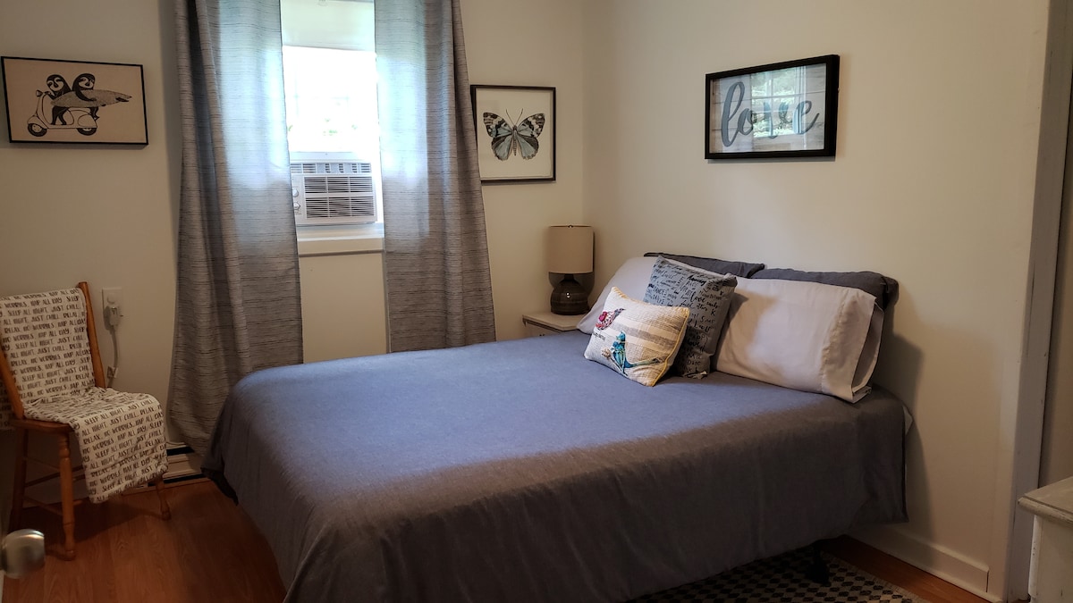 חדר השינה של האורח הראשון