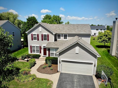 Large Luxury Home: King Beds, Theater & BBQ