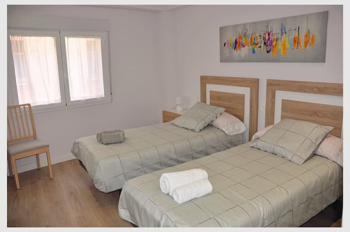CHAMBRE 2
(deux lits 90 x 200)