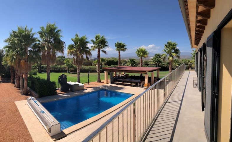 Villa Cas Mariné mit beheizb. Pool und Außenküche gallery image 5