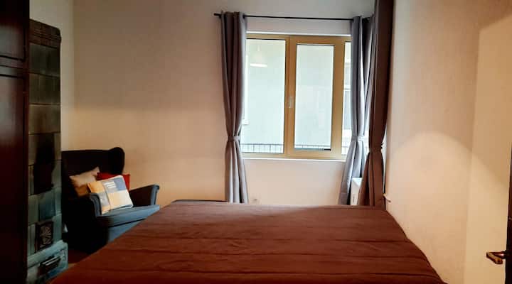 ห้องนอนแรก 