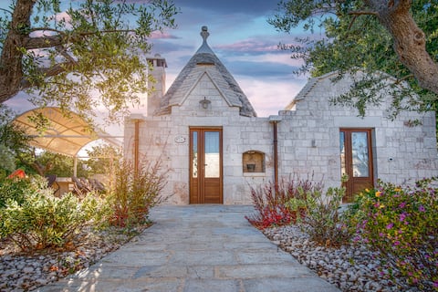 Dimore "Crescenzio" : 2 Trulli,1 Depandance