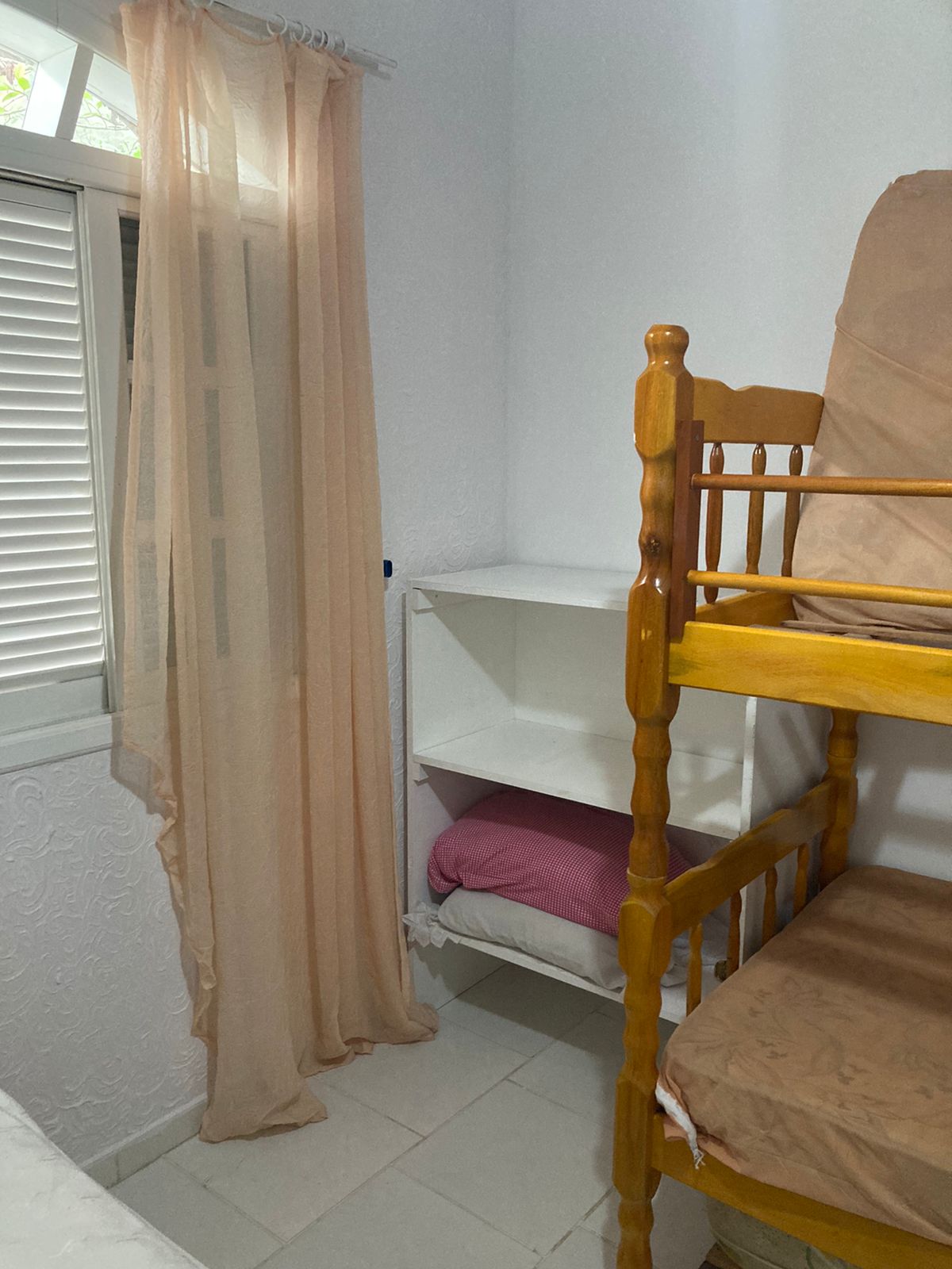 СПАЛНЯ 1 
ДВОЙНО ЛЕГЛО - ДВУЕТАЖЕН МАТРАК MAXFLEX