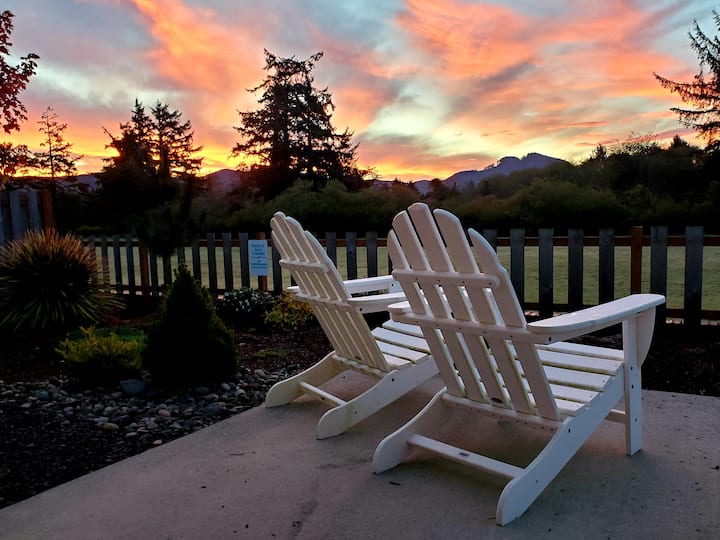 Ocean's Daughter Seaside Retreat Houses for Rent in Seaside, Oregon