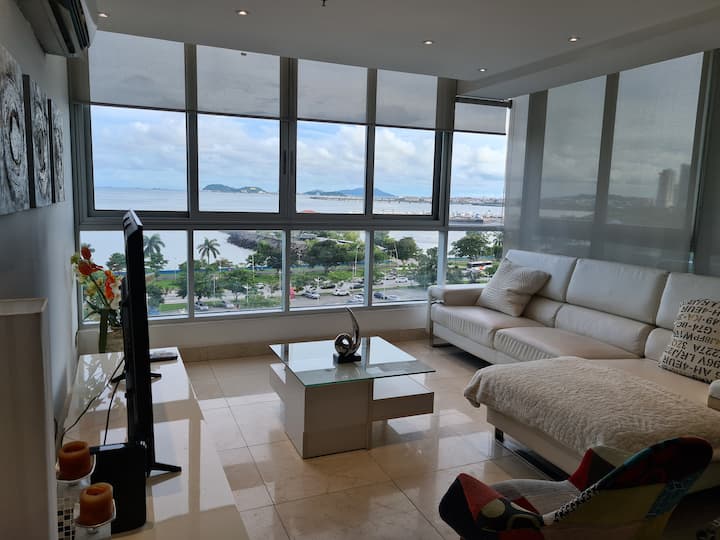 Stunning view. Modern and spacious. Serviced apartments for Rent in