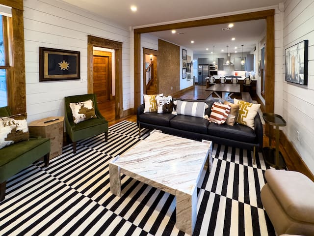 Walk to Rainey | Bachelor(ette) House | Sleeps 22 gallery image 2