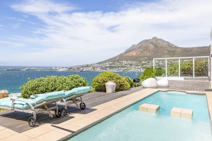 180• Sea Views from a Hillside Villa, Solar Power gallery image 2