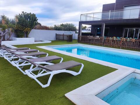 Casa del Sol luxury and relax next to the sea