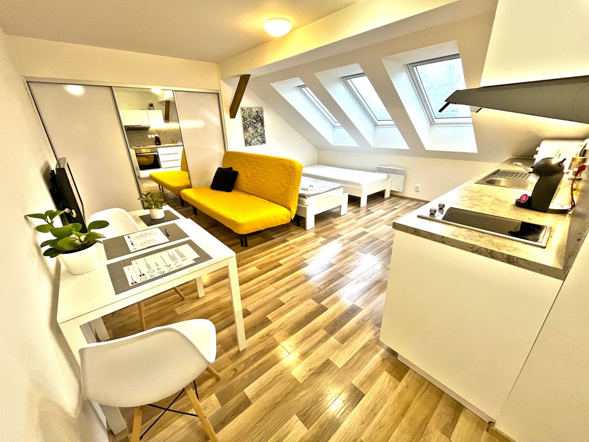 Podkrovní studio 2 air-conditioned, self check-in