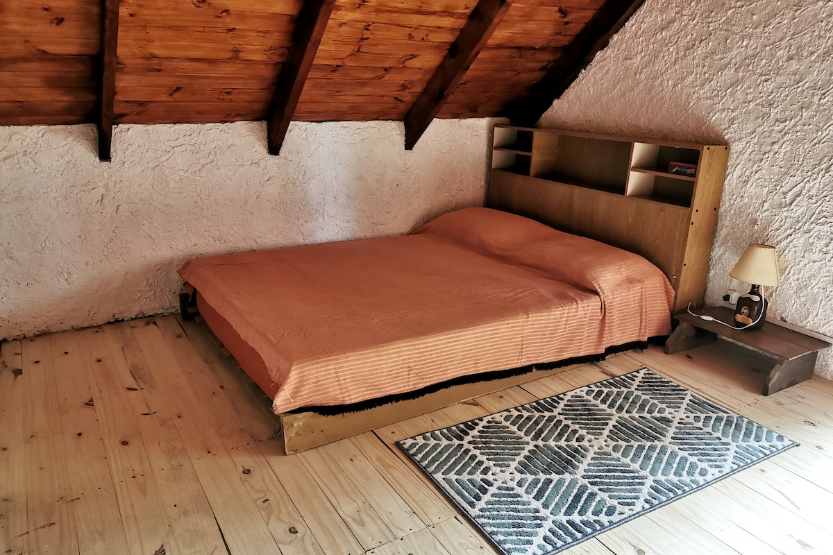 Spálňa 3 (2. poschodie) 