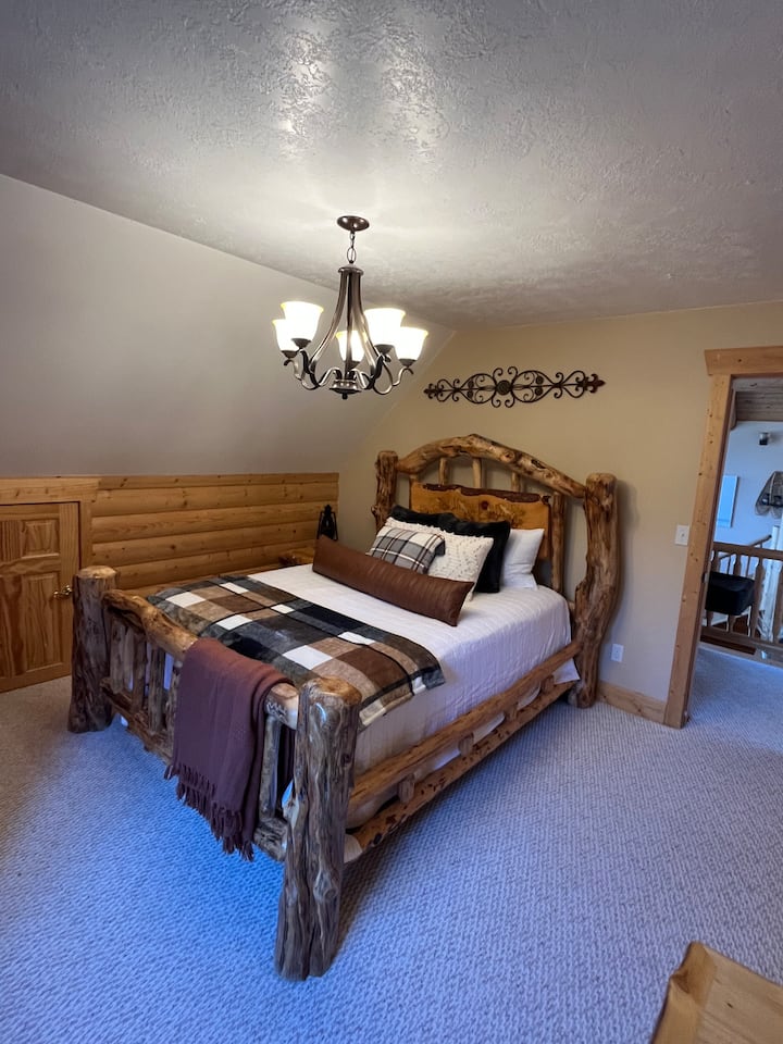 2nd floor- Room #5- queen bed- sleeps 2