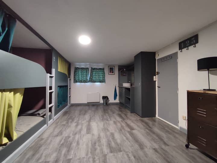 سكن في الطابق الأرضي