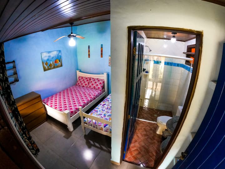 Suita numër 3 - Dhoma e gjumit 5, kjo dhomë tani ka një krevat marinari