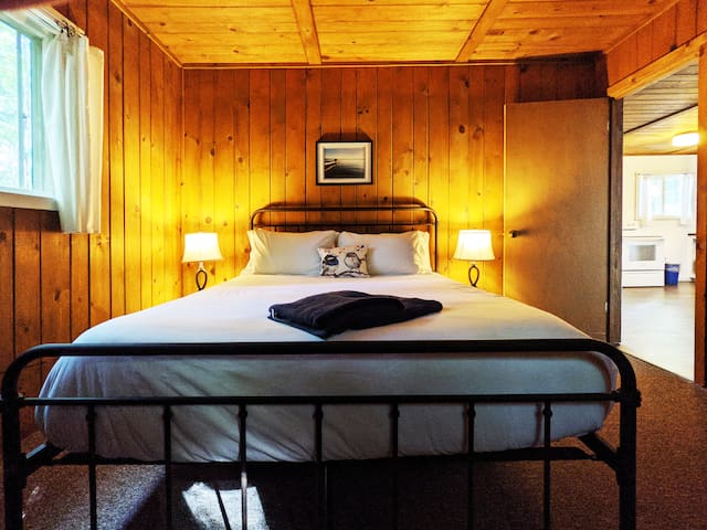 Genevieve & Darren managed Airbnb listing 3