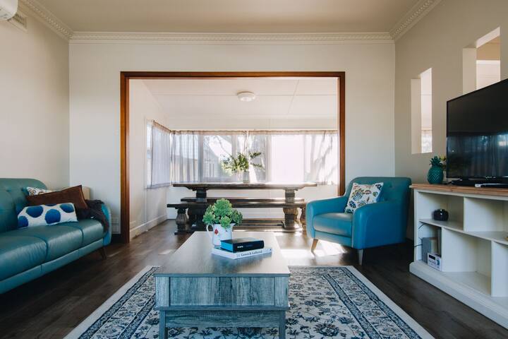 Torquay Beach Cottage (No Schoolies Accepted)