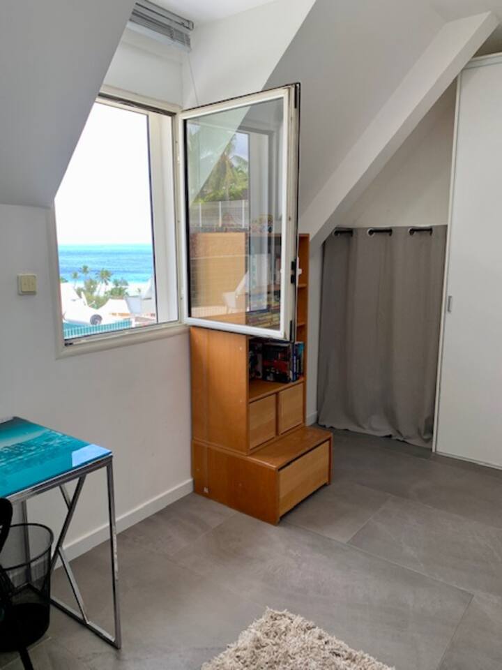 Habitación con aire acondicionado. Cama para 2 personas 140 x 190 