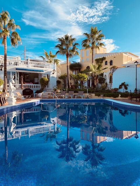 Cortijo Paco Romo boutique living in central Nerja