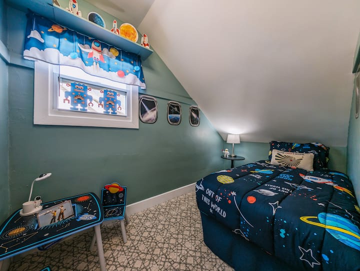 Space Themed!

Bedroom 4
Twin Memory Foam Mattress
Bedside Charging
