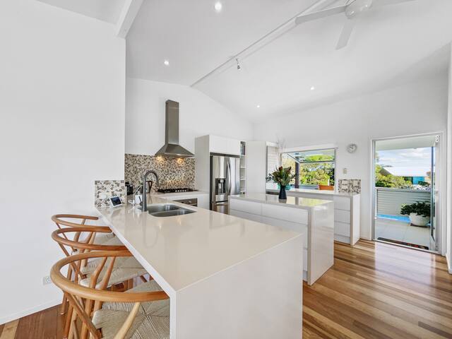 Beachside magic at Peregian gallery image 4