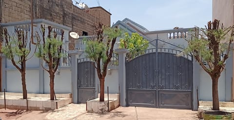Villa meublée près de l'Unicef
