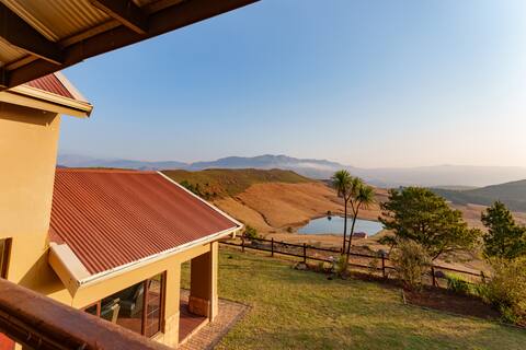 Drakensberg Luxury 5 Bedroom House - Misty Ridge