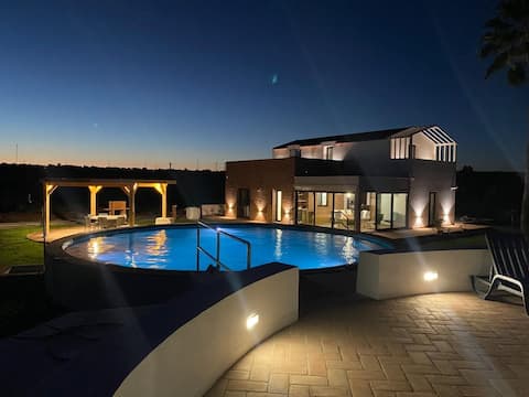 Successful Airbnb property: Casal da Preguiça House in Vila Nova De Cacela
