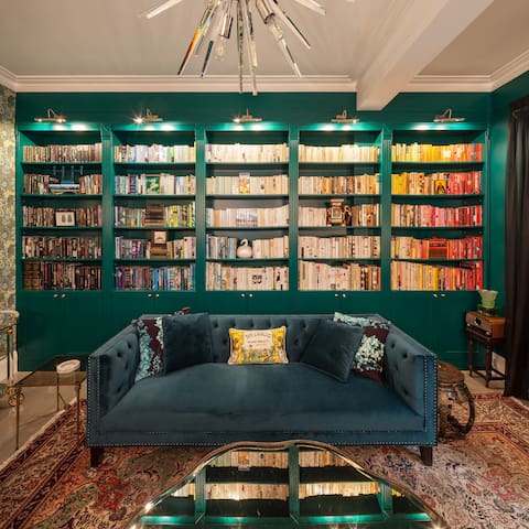 Award-winning style in top city fringe location