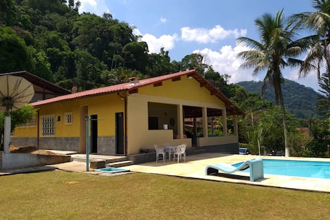 Top performing Airbnb: Beautiful Cottage in Guapimirim in Guapimirim