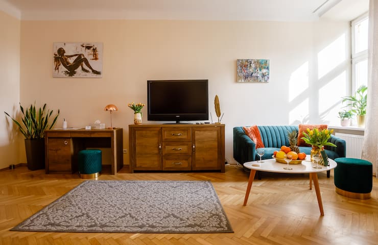 OK Apartments Kraków managed Airbnb listing 1