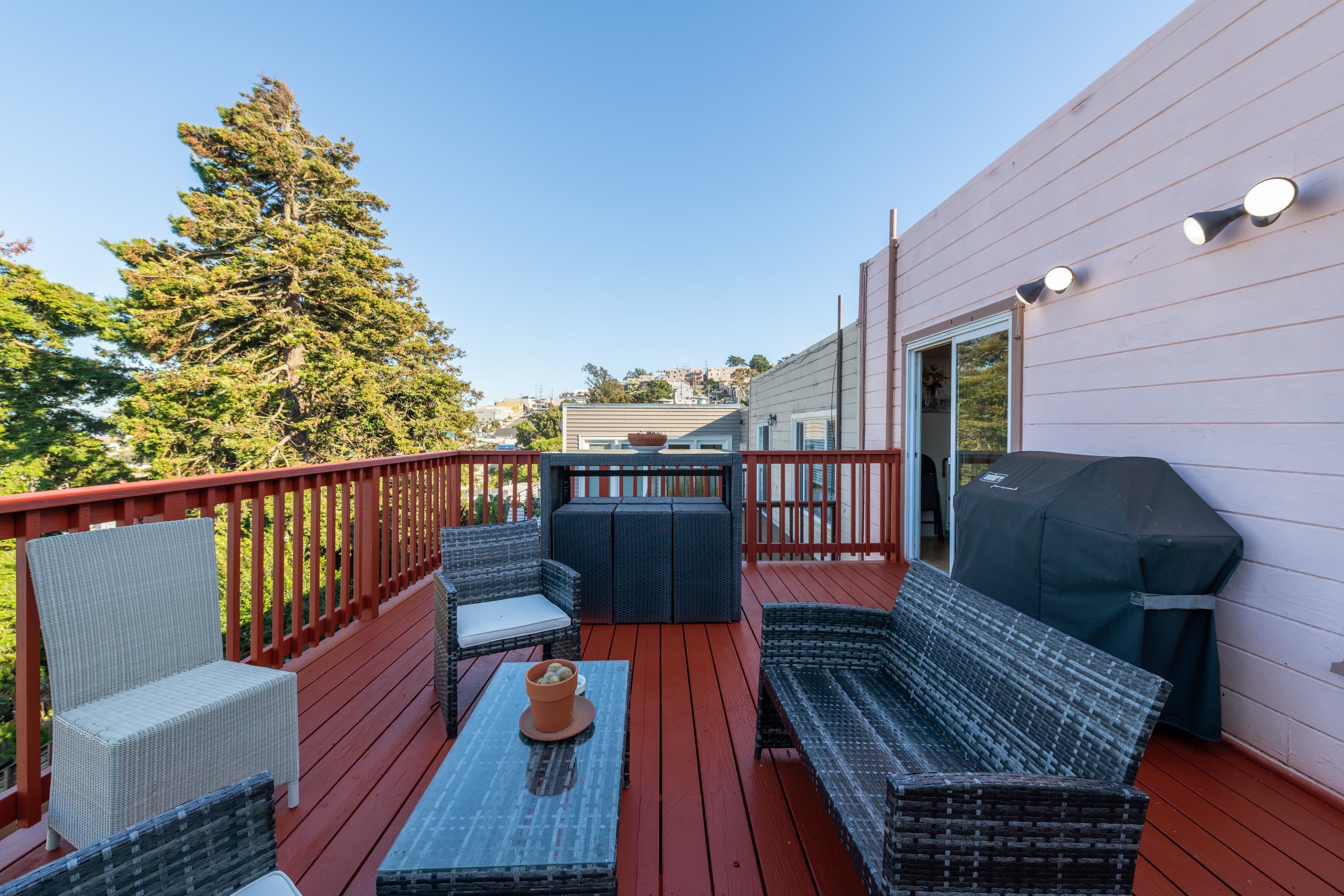Home in San Francisco · ★4.82 · 3 bedrooms · 3 beds · 2 baths - Image 26