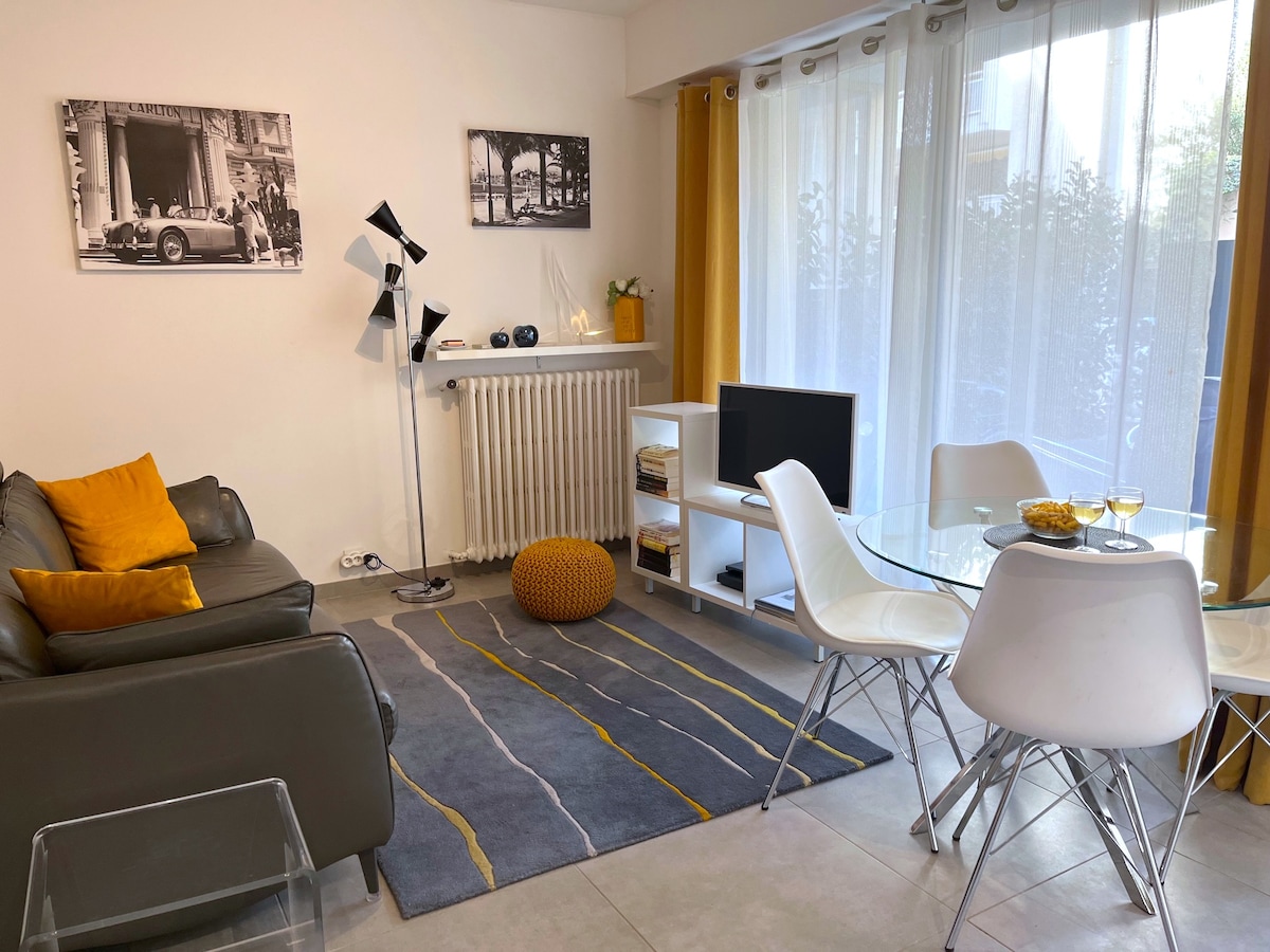 Airbnb performant: 1-bedroom flat 4*, 100 m Croisette, wifi, aircon à Cannes