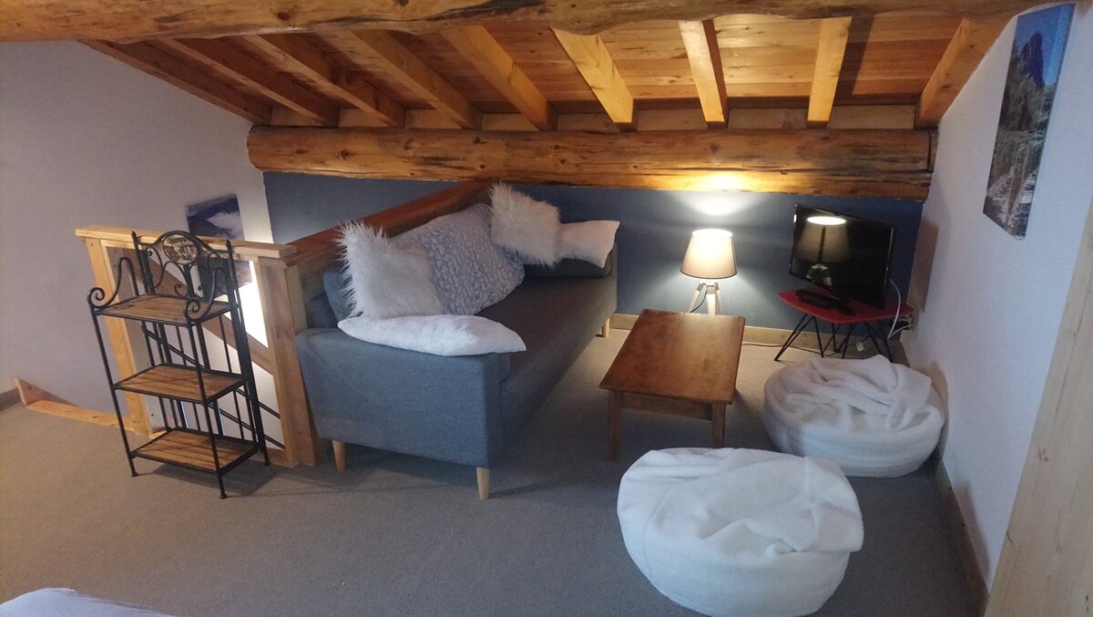 Top Airbnb: Apartment in chalet in quiet mountain spot à Valmeinier