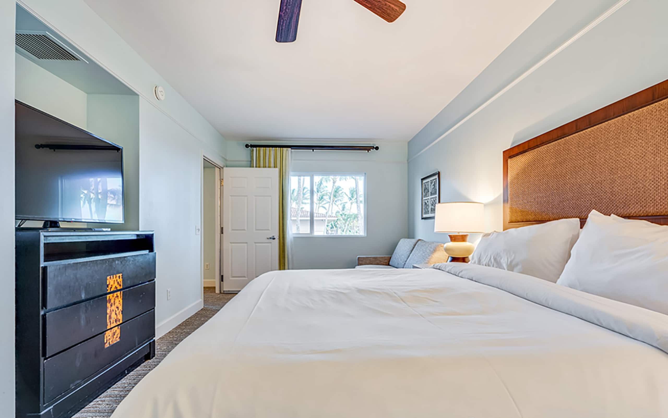 Beachfront Waiohai Club Resort+Premium Amenities - Photo 14
