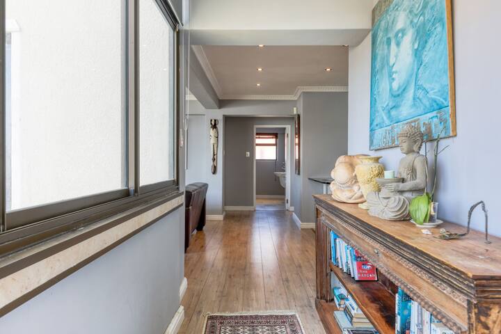 Backup-Powered Atlantic Sea-view Penthouse gallery image 2