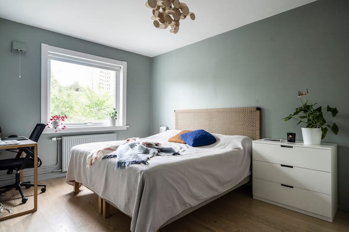 غرفة النوم 2