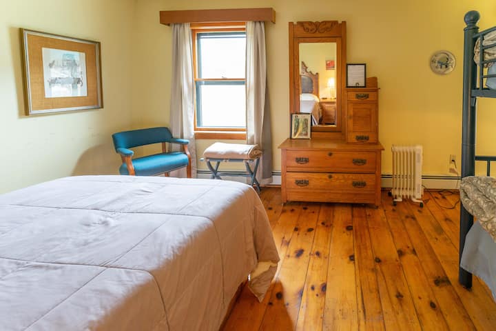 Antique Washstand (Dresser) with beautiful real hardwood floors 