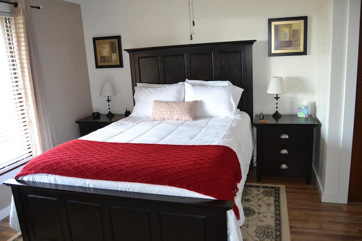 Das Zimmer Suite - двойно легло, възглавница