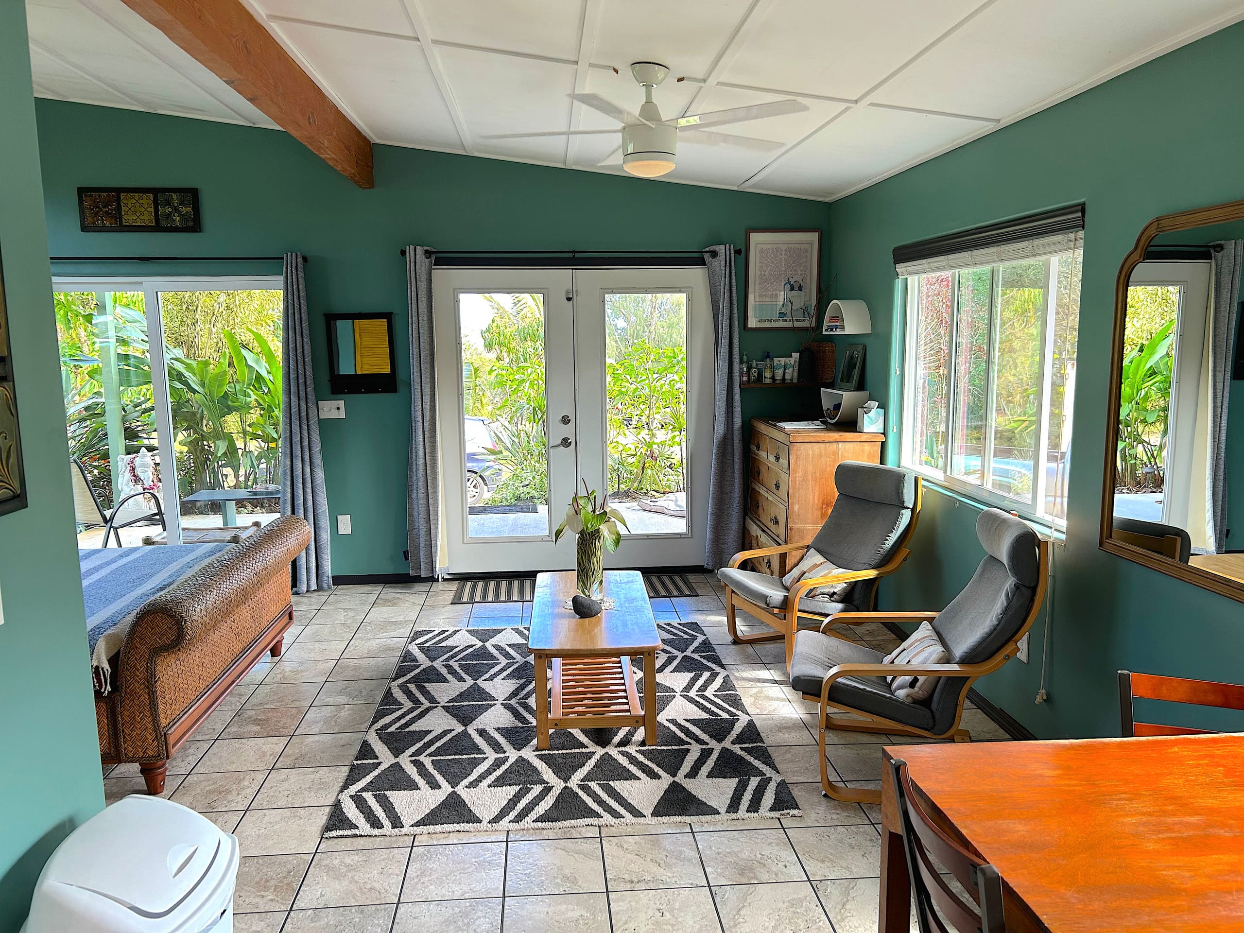 Home in Pahoa · ★4.88 · 1 bedroom · 1 bed · 1 bath - Image 3