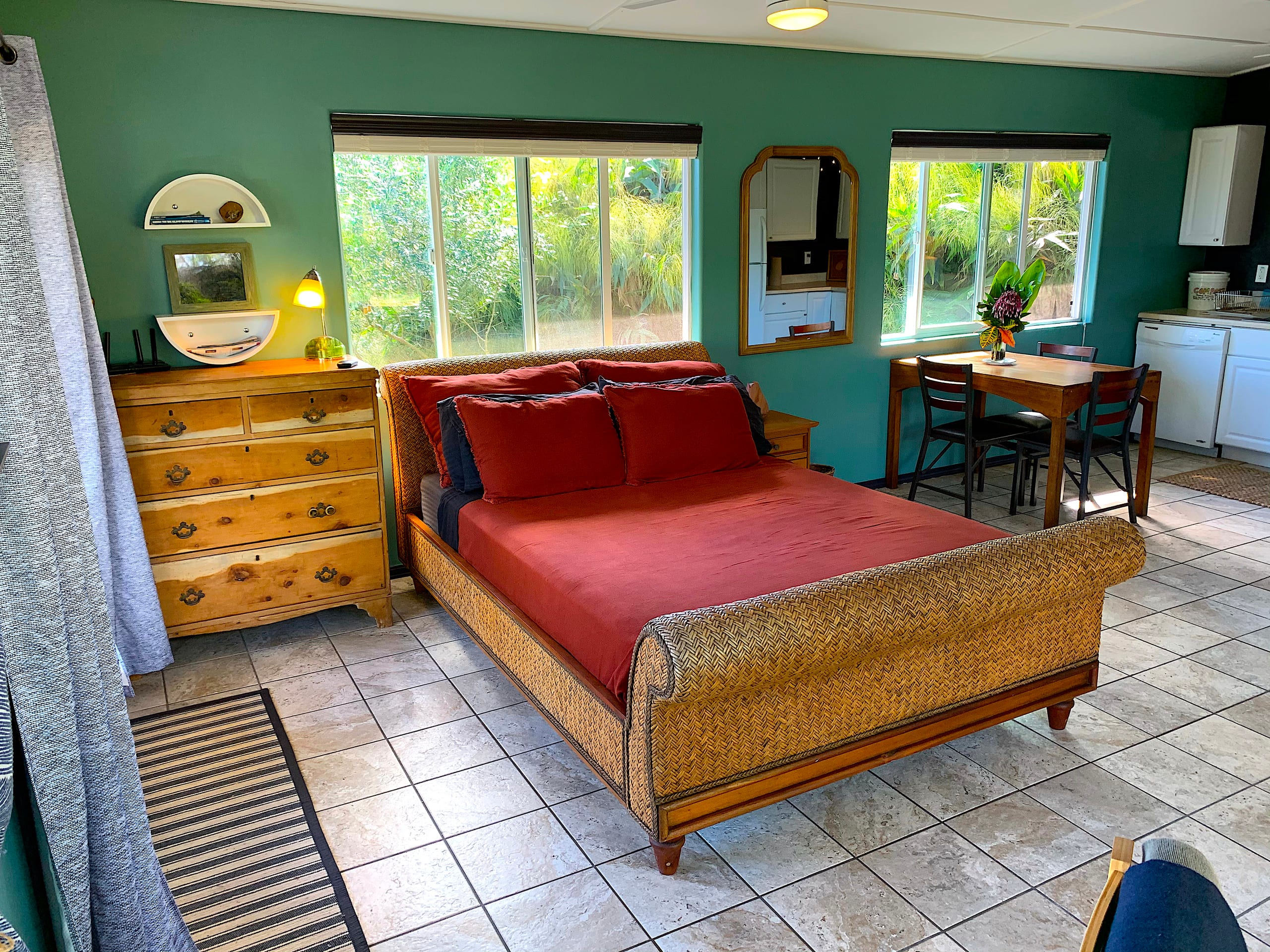 Home in Pahoa · ★4.88 · 1 bedroom · 1 bed · 1 bath - Image 13