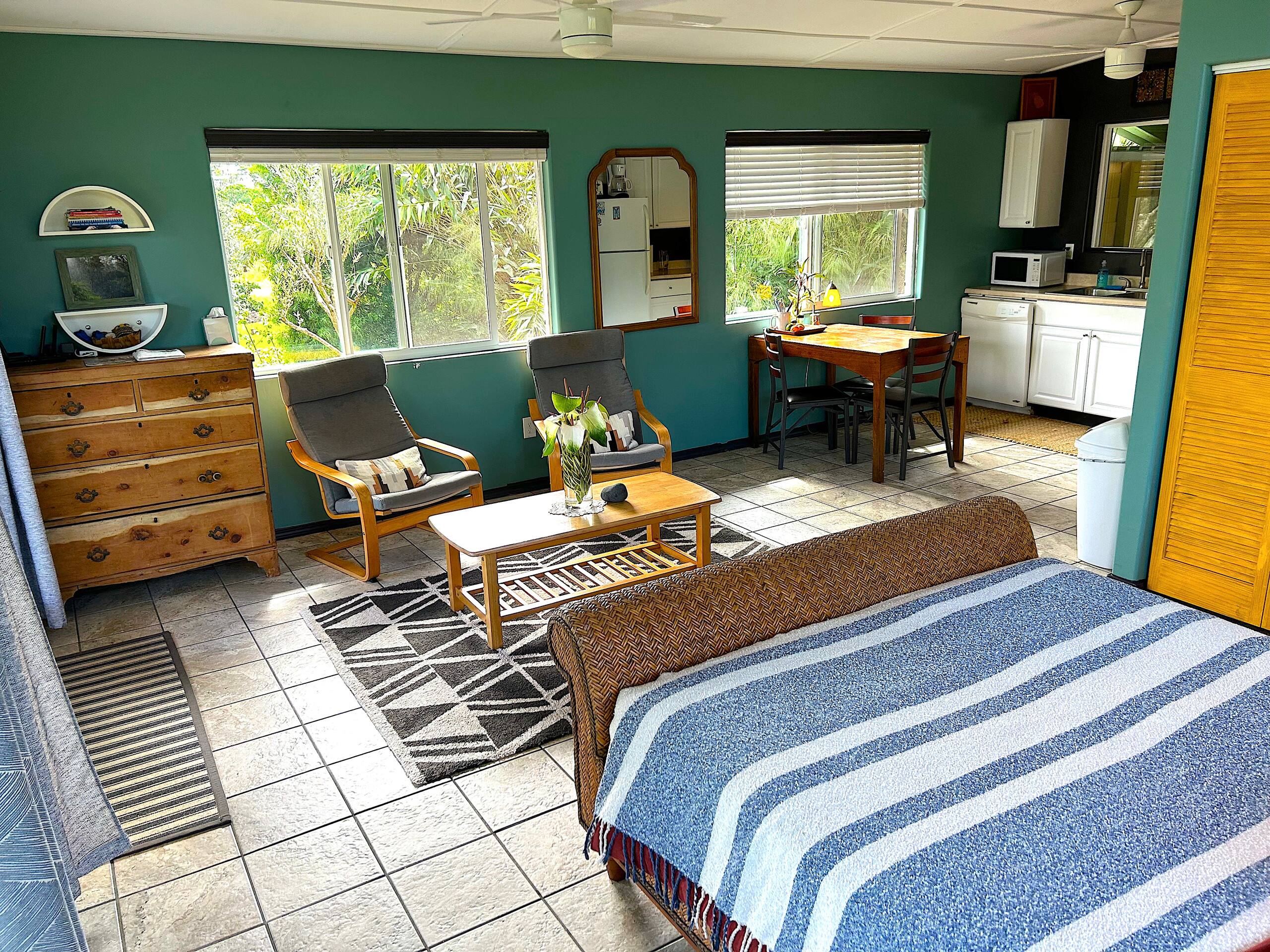 Home in Pahoa · ★4.88 · 1 bedroom · 1 bed · 1 bath - Image 2