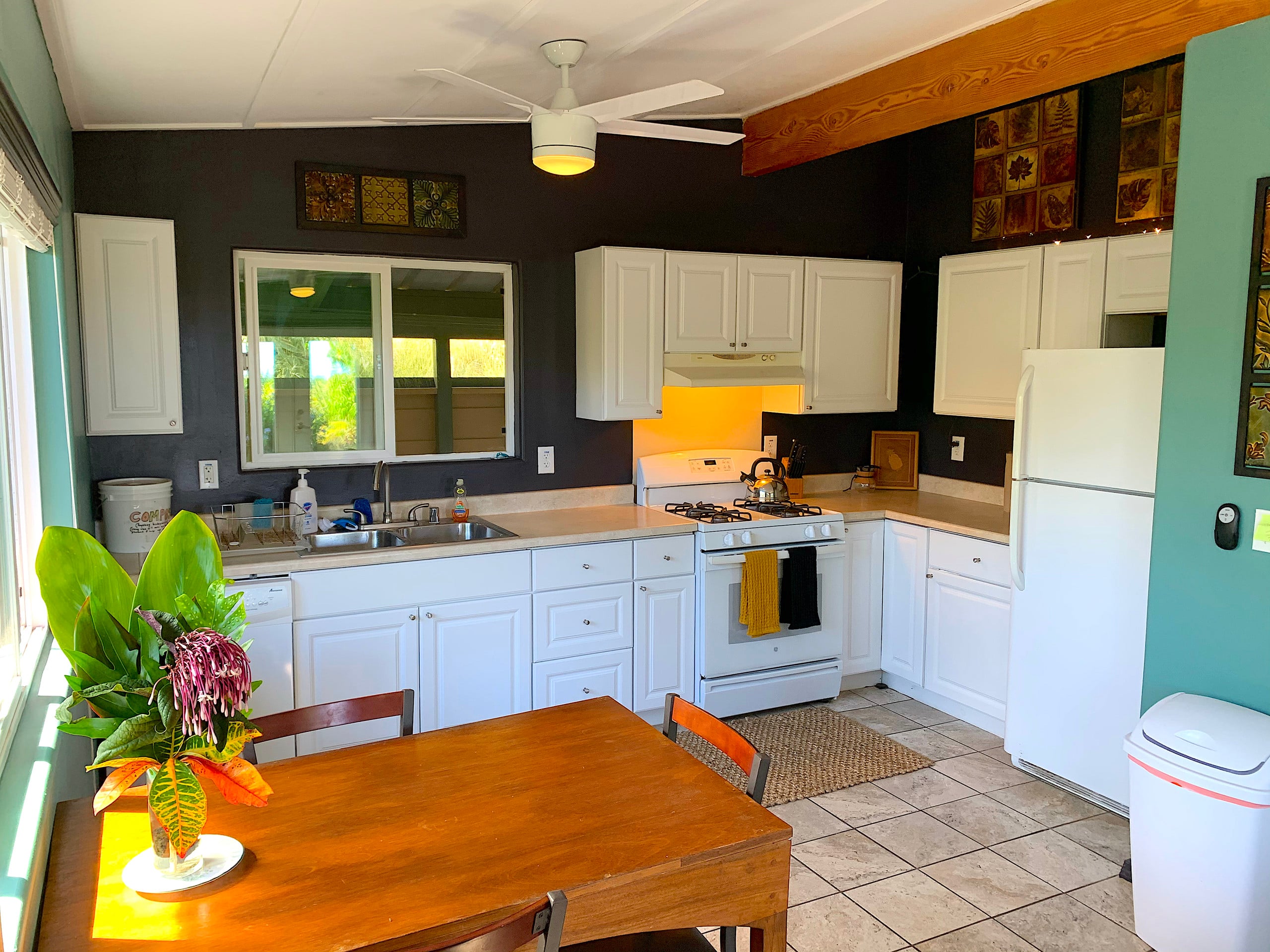 Home in Pahoa · ★4.88 · 1 bedroom · 1 bed · 1 bath - Image 7