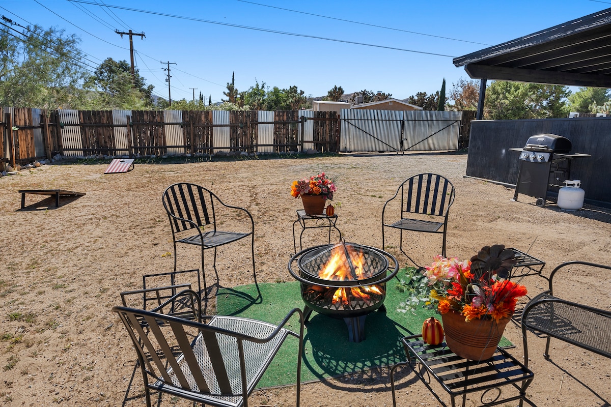 ☆DESERT SERENITY JOSHUA TREE/YUCCA☆FIREPIT \u0026 AC☆ - Guesthouses for Rent in  Yucca Valley, California, United States - Airbnb, image size:1200x800