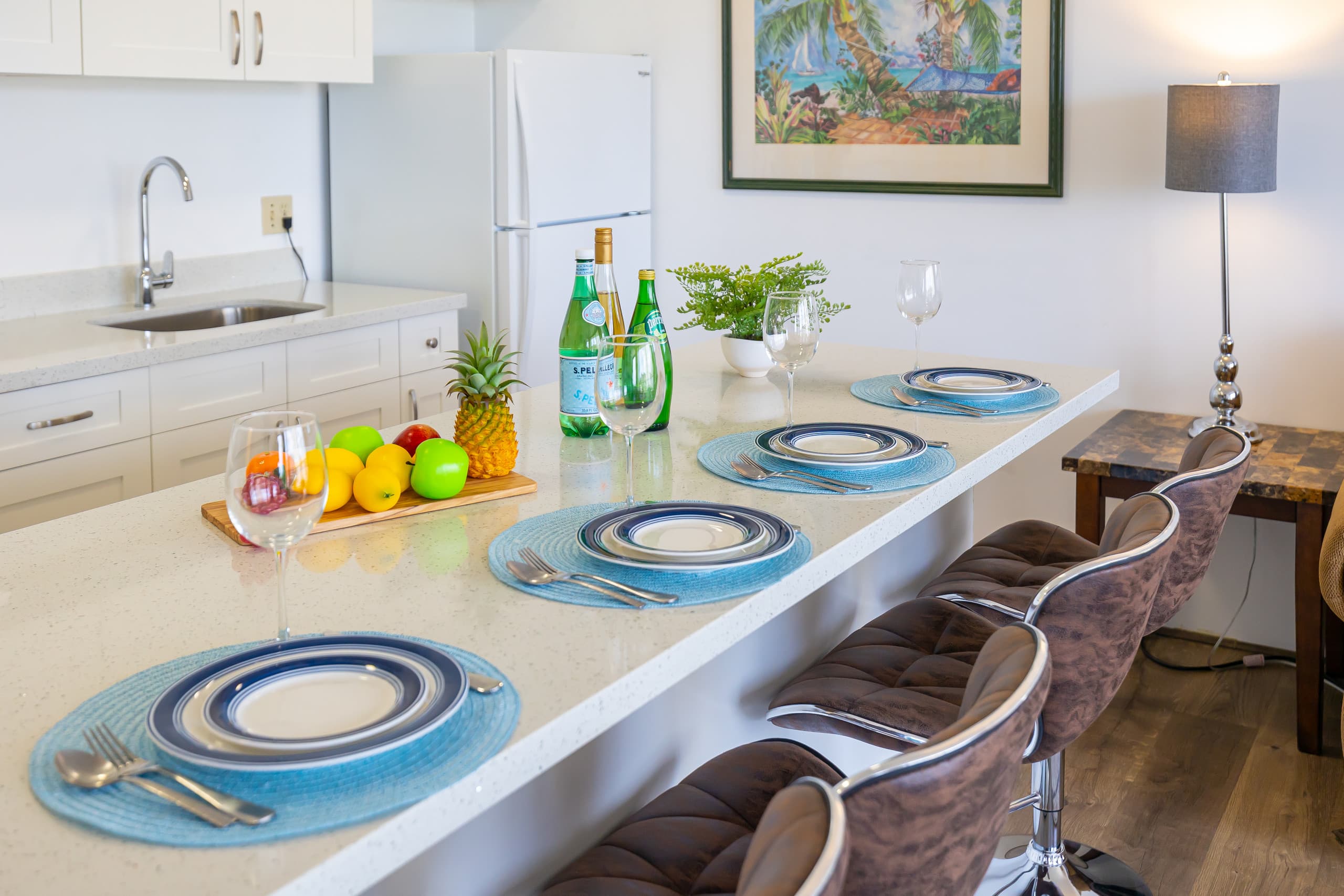 Condo in Honolulu · ★4.79 · 1 bedroom · 3 beds · 1 private bath - Image 9
