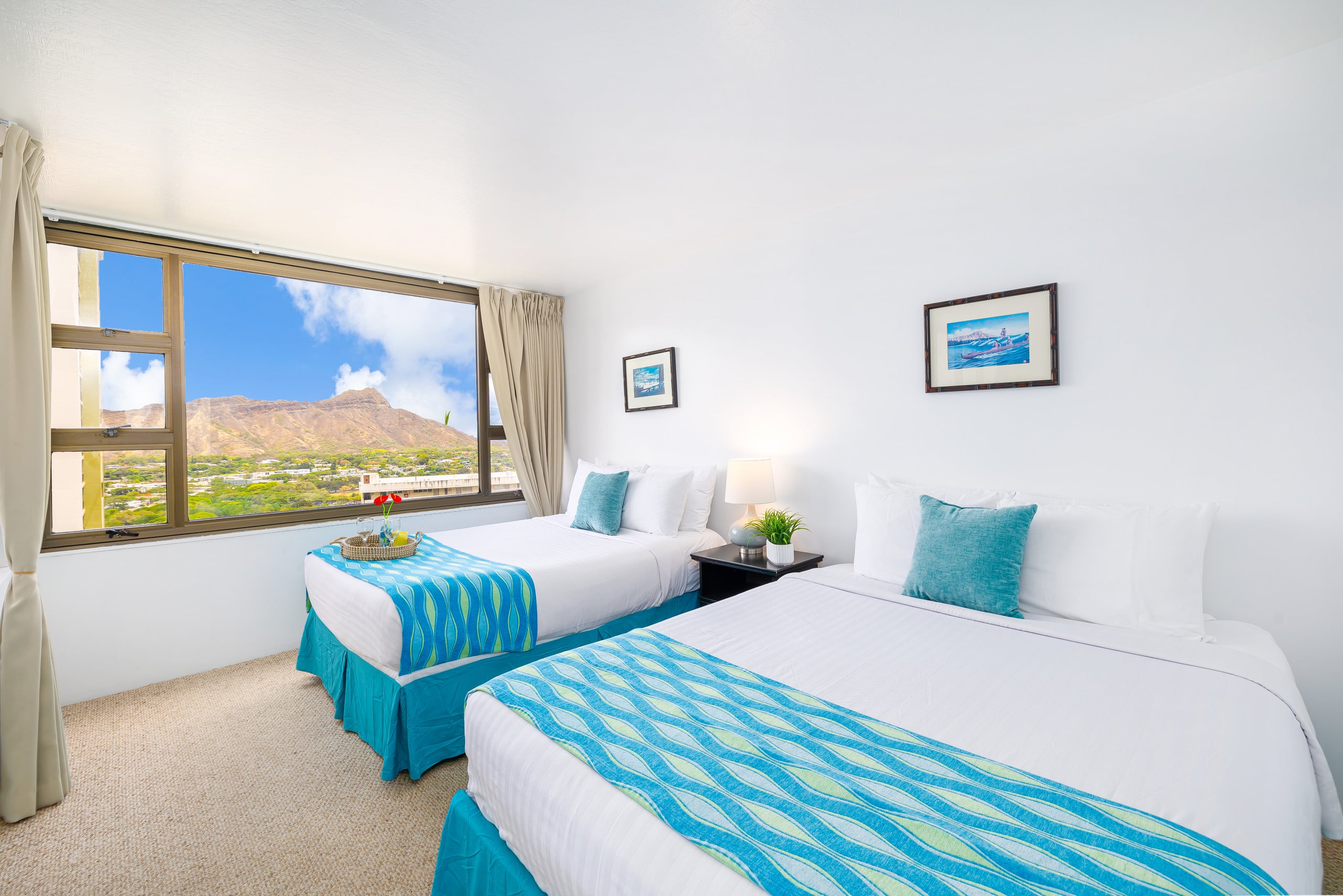 Condo in Honolulu · ★4.79 · 1 bedroom · 3 beds · 1 private bath - Image 1
