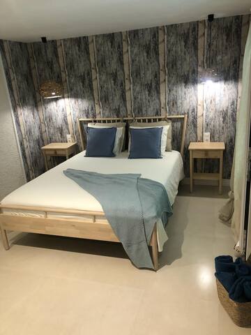 Serene Getaway with Scenic Views gallery image 2