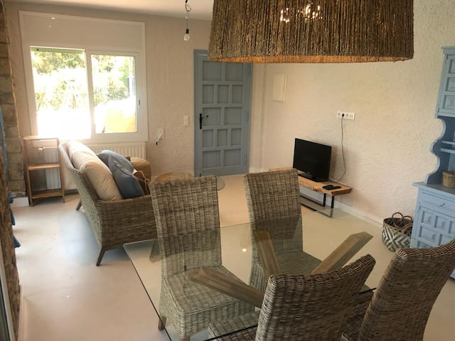 Serene Getaway with Scenic Views